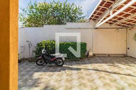 Casa à venda com 279m², 5 quartos e 5 vagas Casa à venda com 279m², 5 quartos e 5 vagasQuarto 2
