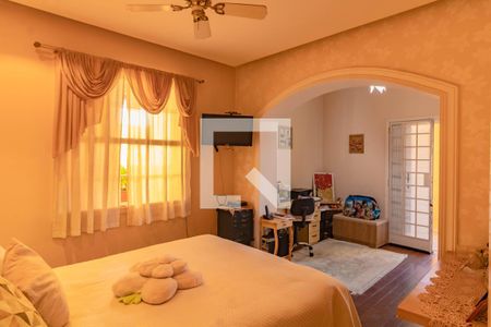 Casa à venda com 279m², 5 quartos e 5 vagas Casa à venda com 279m², 5 quartos e 5 vagasQuarto 3