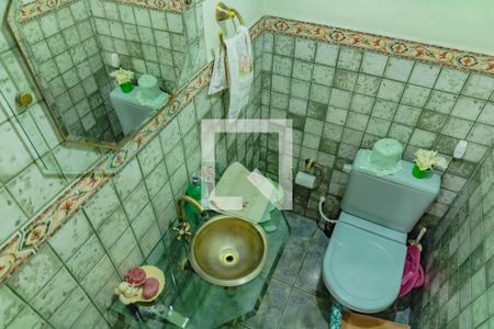 Casa à venda com 279m², 5 quartos e 5 vagas Casa à venda com 279m², 5 quartos e 5 vagasLavabo