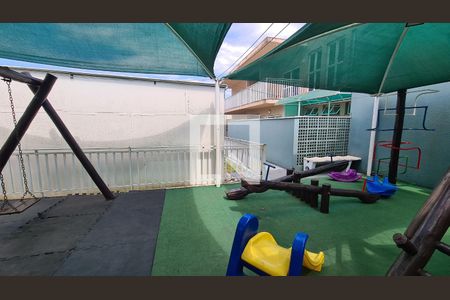 Apartamento para alugar com 48m², 2 quartos e 1 vaga Apartamento para alugar com 48m², 2 quartos e 1 vagaÁrea comum - Playground