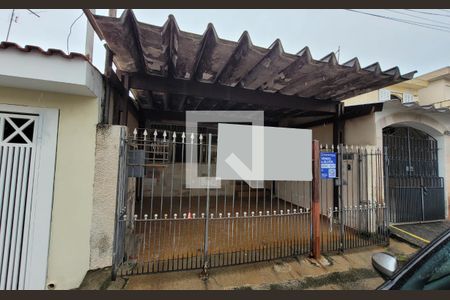 Casa para alugar com 125m², 2 quartos e 2 vagas Casa para alugar com 125m², 2 quartos e 2 vagasFachada
