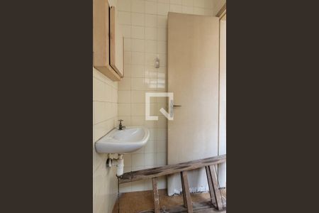 Casa para alugar com 125m², 2 quartos e 2 vagas Casa para alugar com 125m², 2 quartos e 2 vagasBanheiro de Serviço