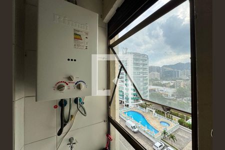 Apartamento à venda com 63m², 2 quartos e 2 vagas Apartamento à venda com 63m², 2 quartos e 2 vagasCozinha e Área de Serviço