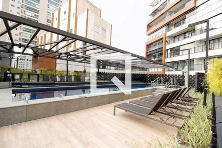 Studio para alugar com 40m², 1 quarto e 1 vaga Studio para alugar com 40m², 1 quarto e 1 vagaÁrea comum - Piscina