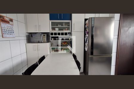 Apartamento à venda com 124m², 3 quartos e 3 vagasCozinha