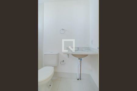 Banheiro da Suíte de apartamento para alugar com 3 quartos, 62m² em Partenon, Porto Alegre