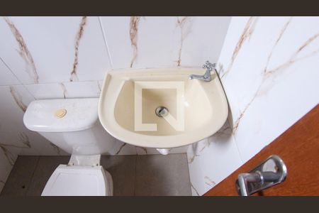 Banheiro de casa para alugar com 2 quartos, 70m² em Vila Celeste, São Paulo