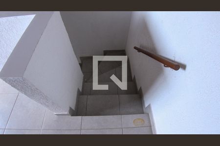 Escada de casa para alugar com 2 quartos, 70m² em Vila Celeste, São Paulo