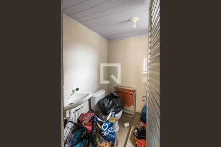 Casa à venda com 308m², 3 quartos e 3 vagasBanheiro de Serviço