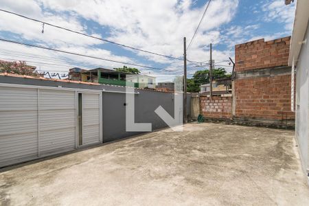 Casa à venda com 308m², 3 quartos e 3 vagasVaranda