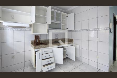 Casa à venda com 197m², 3 quartos e 2 vagasCozinha