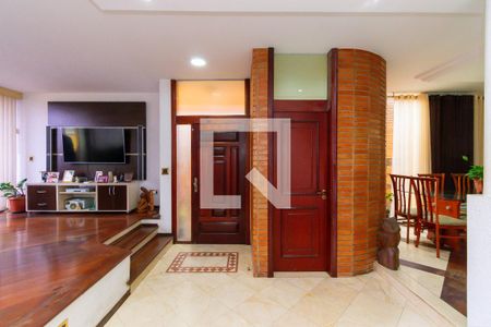 Hall de entrada de casa à venda com 4 quartos, 250m² em Vila Prudente, São Paulo