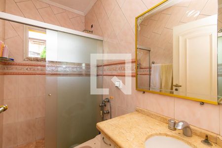 Casa à venda com 250m², 4 quartos e 3 vagasBanheiro 2