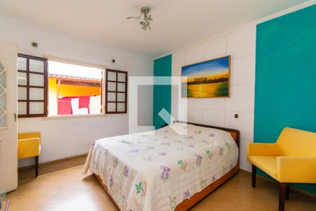 Casa à venda com 250m², 4 quartos e 3 vagasSuíte