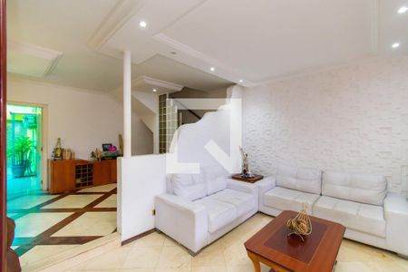 Sala de casa à venda com 4 quartos, 250m² em Vila Prudente, São Paulo