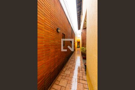 Casa à venda com 250m², 4 quartos e 3 vagasCorredor Externo