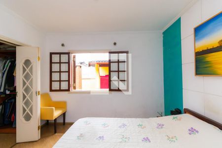 Casa à venda com 250m², 4 quartos e 3 vagasSuíte