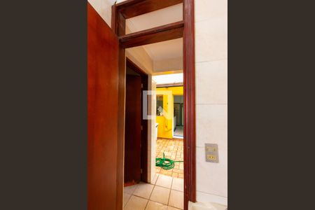 Casa à venda com 250m², 4 quartos e 3 vagasBanheiro de Serviço