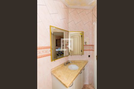 Casa à venda com 250m², 4 quartos e 3 vagasBanheiro 2