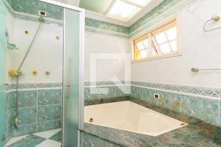 Casa à venda com 250m², 4 quartos e 3 vagasBanheiro da Suíte