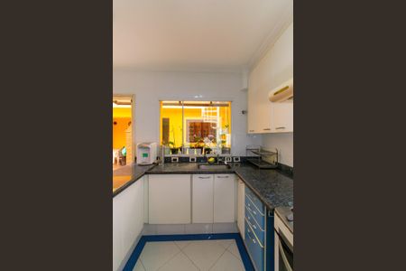 Casa à venda com 250m², 4 quartos e 3 vagasCozinha / Copa