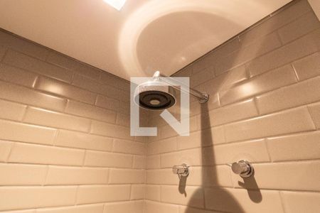 Apartamento à venda com 62m², 2 quartos e 1 vaga Apartamento à venda com 62m², 2 quartos e 1 vagaBanheiro