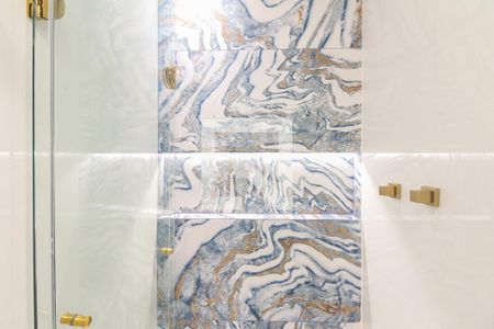 Apartamento à venda com 72m², 3 quartos e 1 vaga Apartamento à venda com 72m², 3 quartos e 1 vagaBanheiro Social