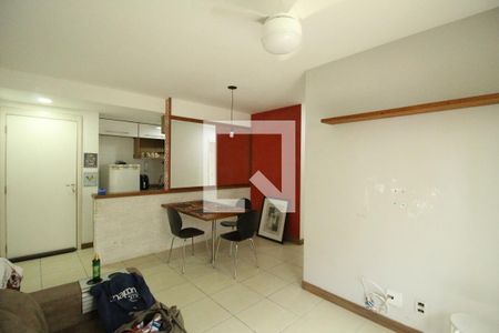 Sala de apartamento para alugar com 3 quartos, 70m² em Jacarepaguá, Rio de Janeiro