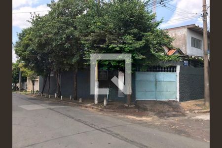 Casa à venda com 129m², 3 quartos e 5 vagas