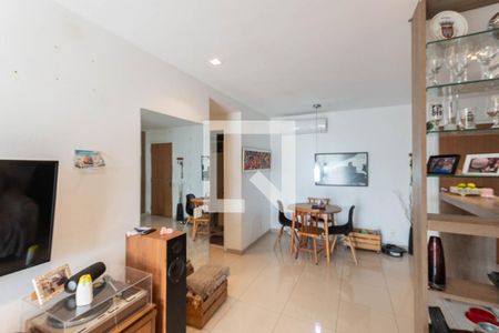 Apartamento à venda com 153m², 2 quartos e 1 vagaSala