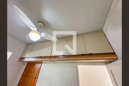 Apartamento à venda com 80m², 2 quartos e sem vagaCozinha