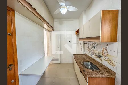 Apartamento à venda com 80m², 2 quartos e sem vagaCozinha