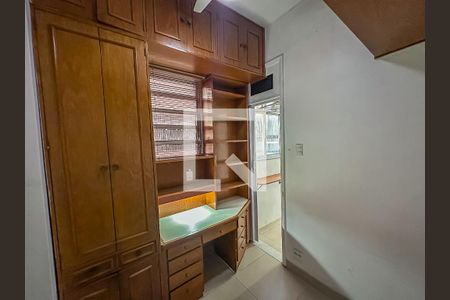 Apartamento à venda com 80m², 2 quartos e sem vagaQuarto de Serviço