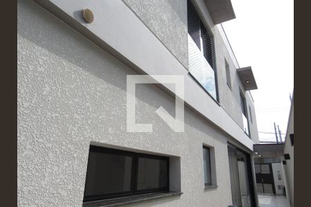 Quintal de casa para alugar com 3 quartos, 130m² em Novo Osasco, Osasco