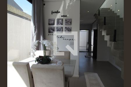 Sala de casa à venda com 3 quartos, 130m² em Novo Osasco, Osasco