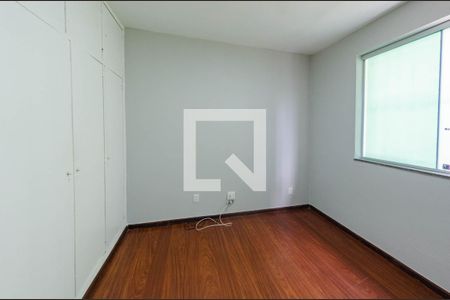 Quarto 2 de casa de condomínio para alugar com 3 quartos, 80m² em Caiçaras, Belo Horizonte