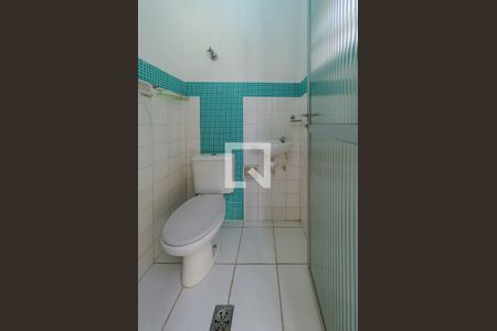 Casa de condomínio para alugar com 80m², 3 quartos e 1 vagaBanheiro de serviço