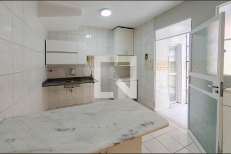 Casa de condomínio para alugar com 80m², 3 quartos e 1 vagaCozinha