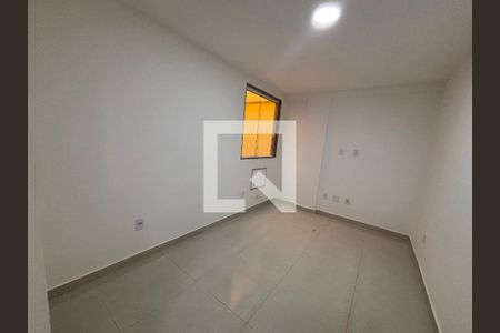 Sala de kitnet/studio para alugar com 1 quarto, 35m² em Recreio dos Bandeirantes, Rio de Janeiro