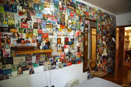 Casa à venda com 252m², 3 quartos e 4 vagasSuíte 3