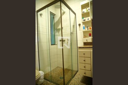 Casa à venda com 252m², 3 quartos e 4 vagasBanheiro Suíte 3