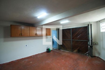 Casa à venda com 180m², 2 quartos e 2 vagasGaragem