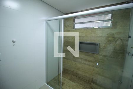 Casa à venda com 180m², 2 quartos e 2 vagasBanheiro do Quarto 1
