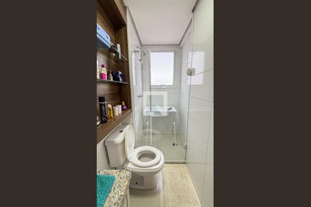 Apartamento à venda com 79m², 2 quartos e 2 vagasBanheiro da Suíte 1