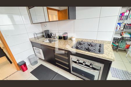 Apartamento à venda com 79m², 2 quartos e 2 vagasCozinha