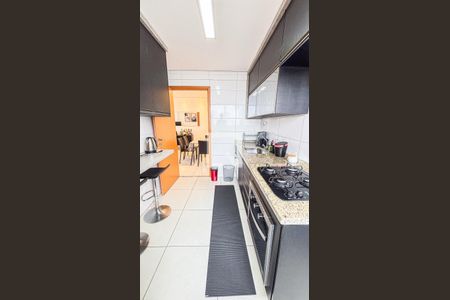 Apartamento à venda com 79m², 2 quartos e 2 vagasCozinha