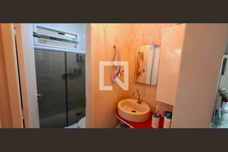 Casa à venda com 300m², 6 quartos e 2 vagas Casa à venda com 300m², 6 quartos e 2 vagasBanheiro 3