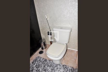 Casa à venda com 240m², 3 quartos e 1 vagaBanheiro Quarto 2