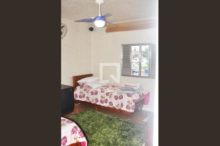 Casa à venda com 240m², 3 quartos e 1 vagaQuarto 1