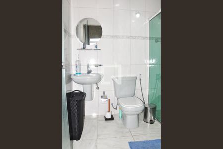 Casa à venda com 240m², 3 quartos e 1 vagaBanheiro